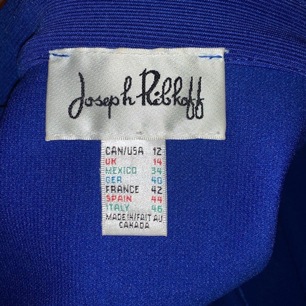 Blazer - Picture 4 of 4